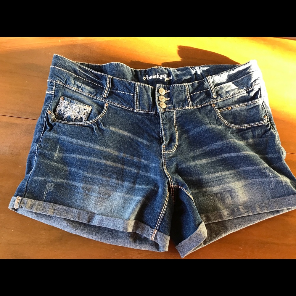 Amethyst jean shorts